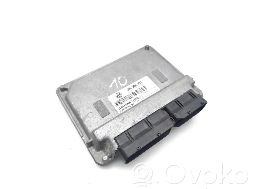 Volkswagen Polo IV 9N3 Engine control unit/module 