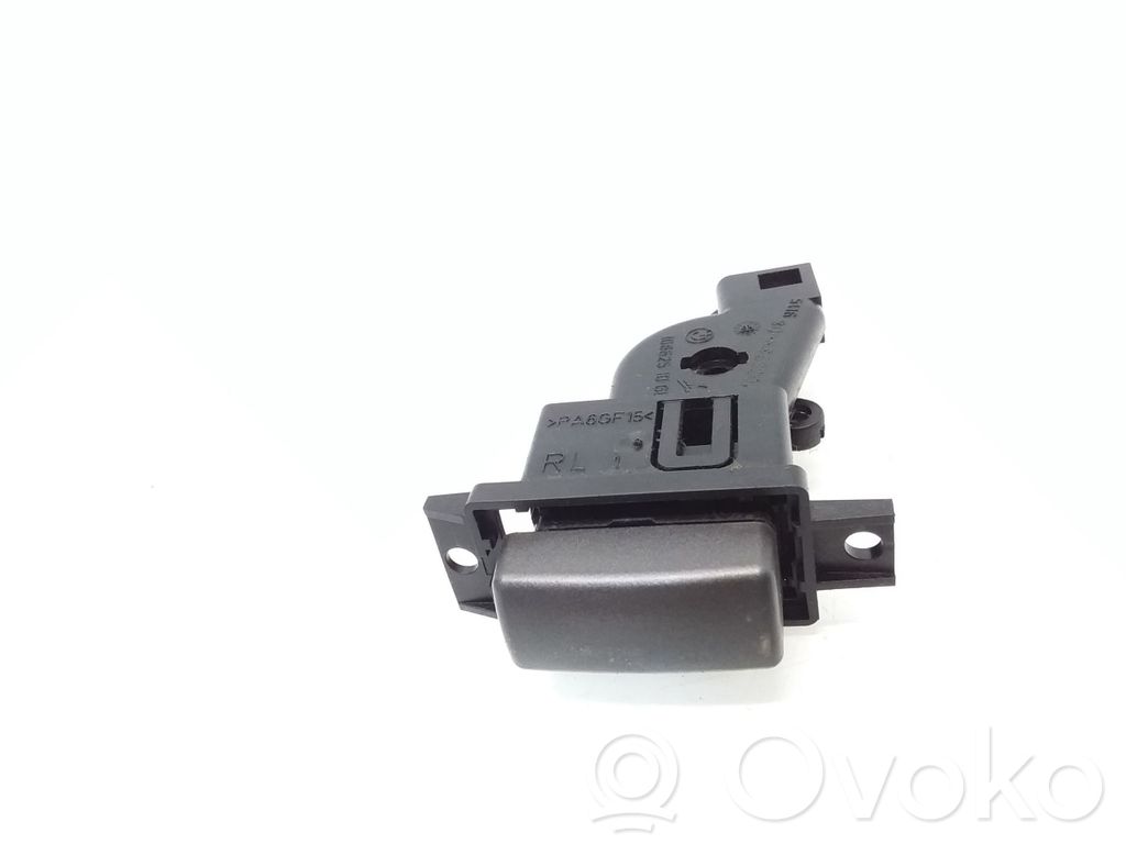 Glove box handle   7033389