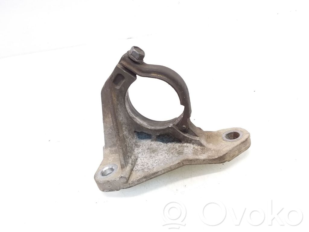 Renault Megane III Bridă suport intermediar planetară 
