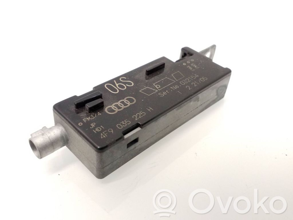 Audi A6 S6 C6 4F Pystyantennin suodatin 