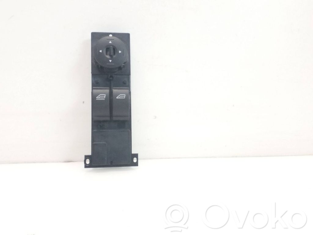 Ford Focus Electric window control switch 