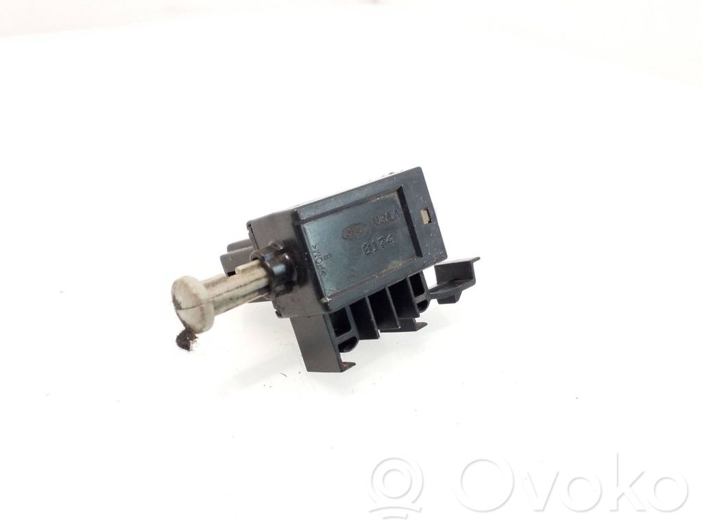 Volvo XC60 Clutch pedal sensor 