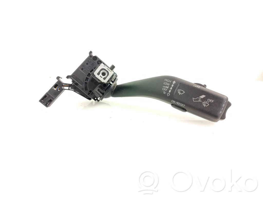 Skoda Octavia Mk2 (1Z) Wiper control stalk 