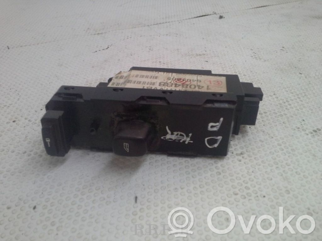 Volvo V70 Electric window control switch 