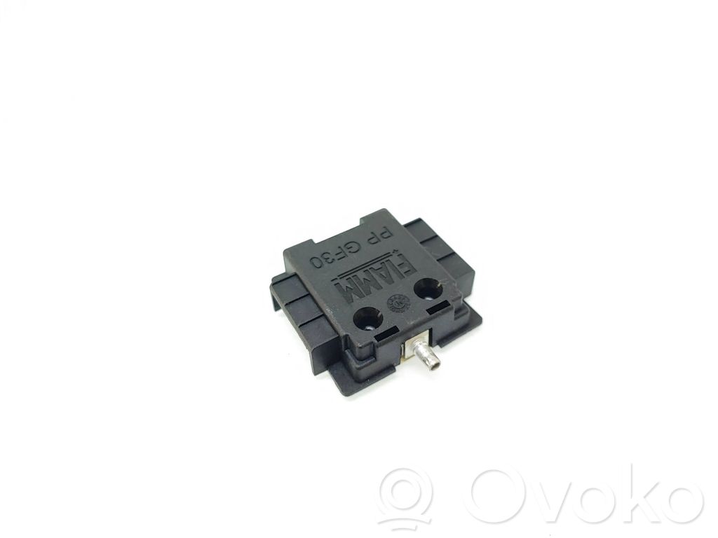 Peugeot 508 Antenos stiprintuvas 