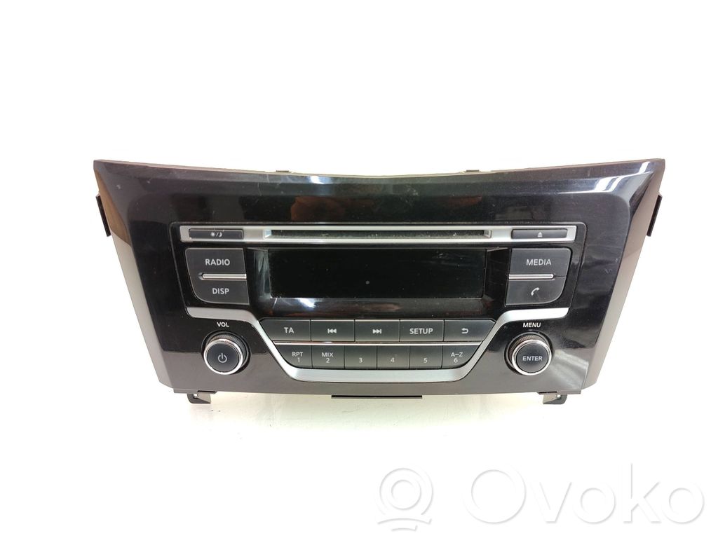 Nissan Qashqai Radio / CD-Player / DVD-Player / Navigation 