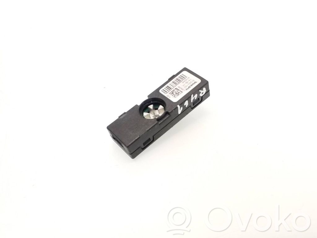 Volvo V60 Antenos stiprintuvas 