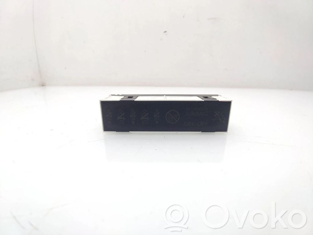 Peugeot 508 Screen/display/small screen 