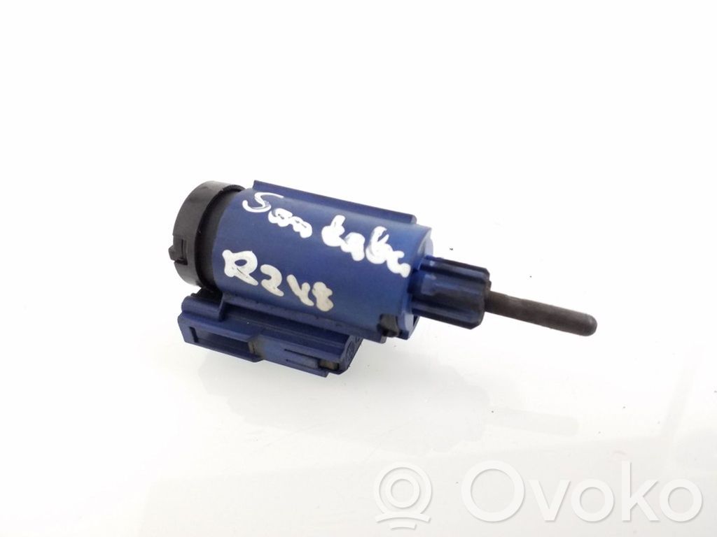 Audi A4 S4 B6 8E 8H Czujnik położenia pedału sprzęgła 
