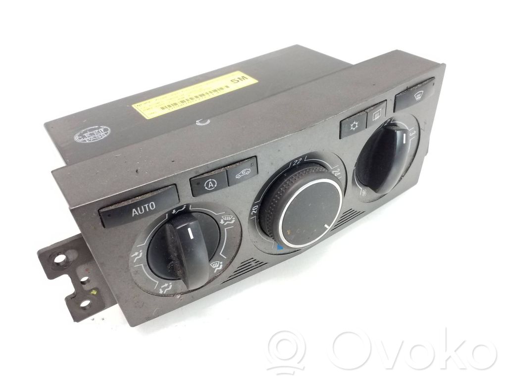 Opel Antara Climate control unit 