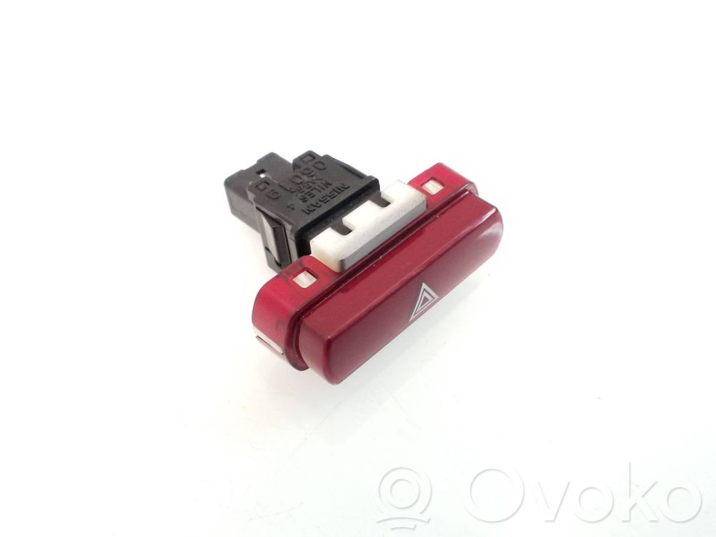 Subaru Forester SH Hazard light switch 