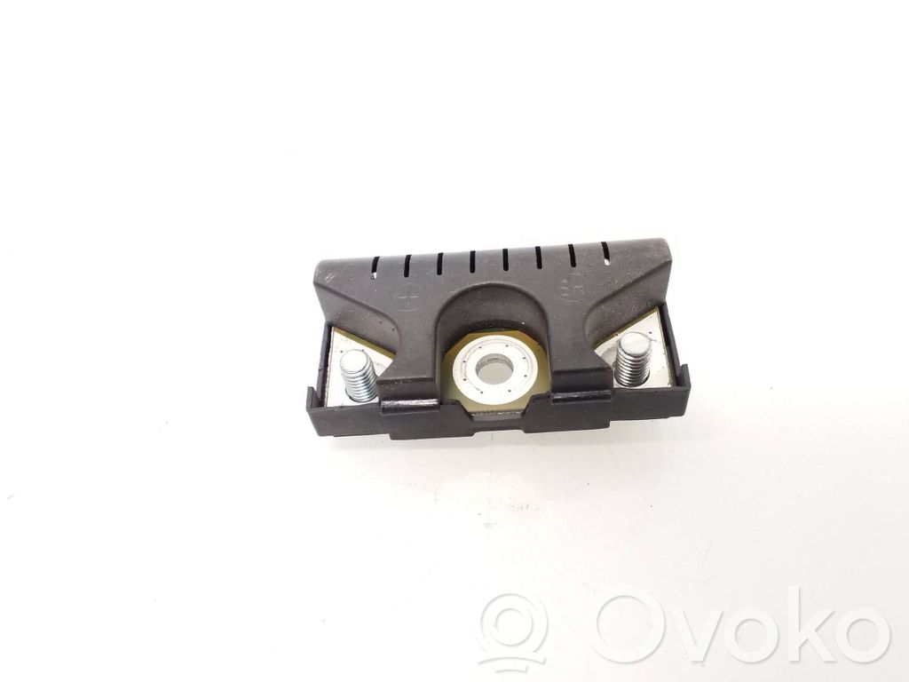 Audi A5 8T 8F Antenos stiprintuvas 