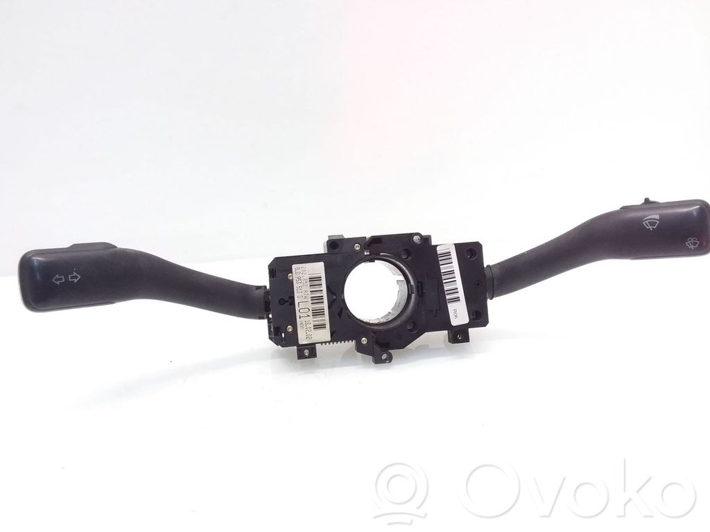 Volkswagen PASSAT B5.5 Wiper turn signal indicator stalk/switch 