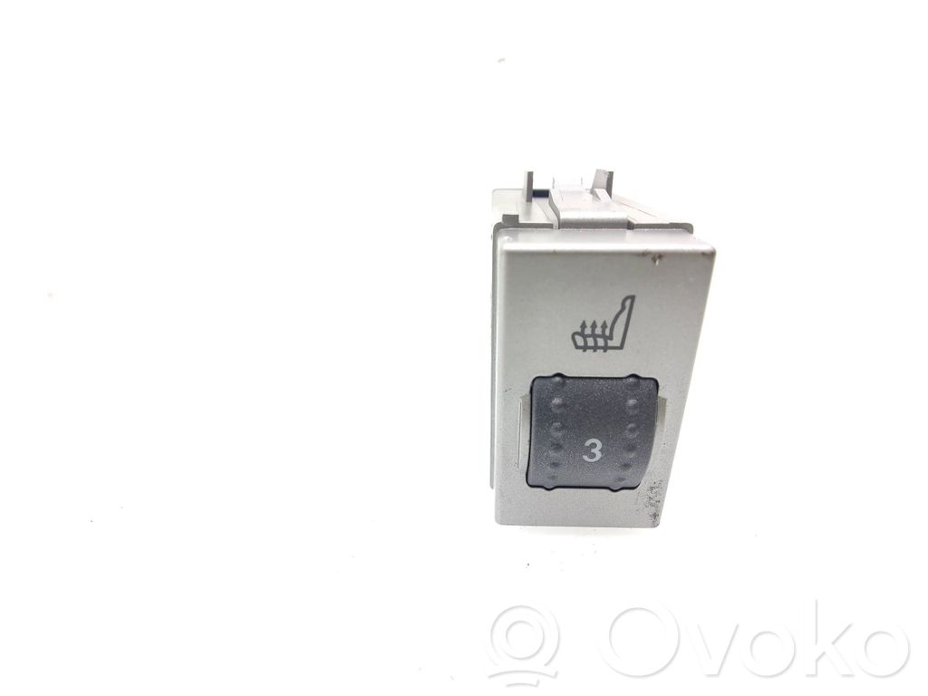 Ford Kuga I Seat heating switch 
