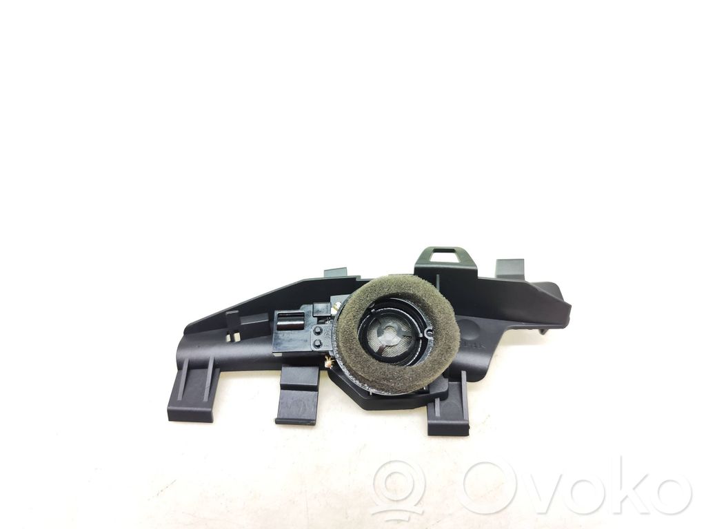Volvo XC40 Front door high frequency speaker 