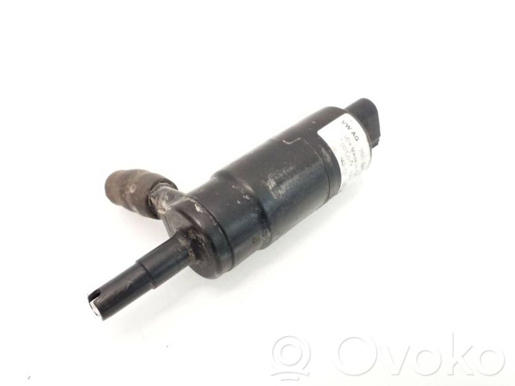 Audi A6 S6 C5 4B Headlight washer pump 