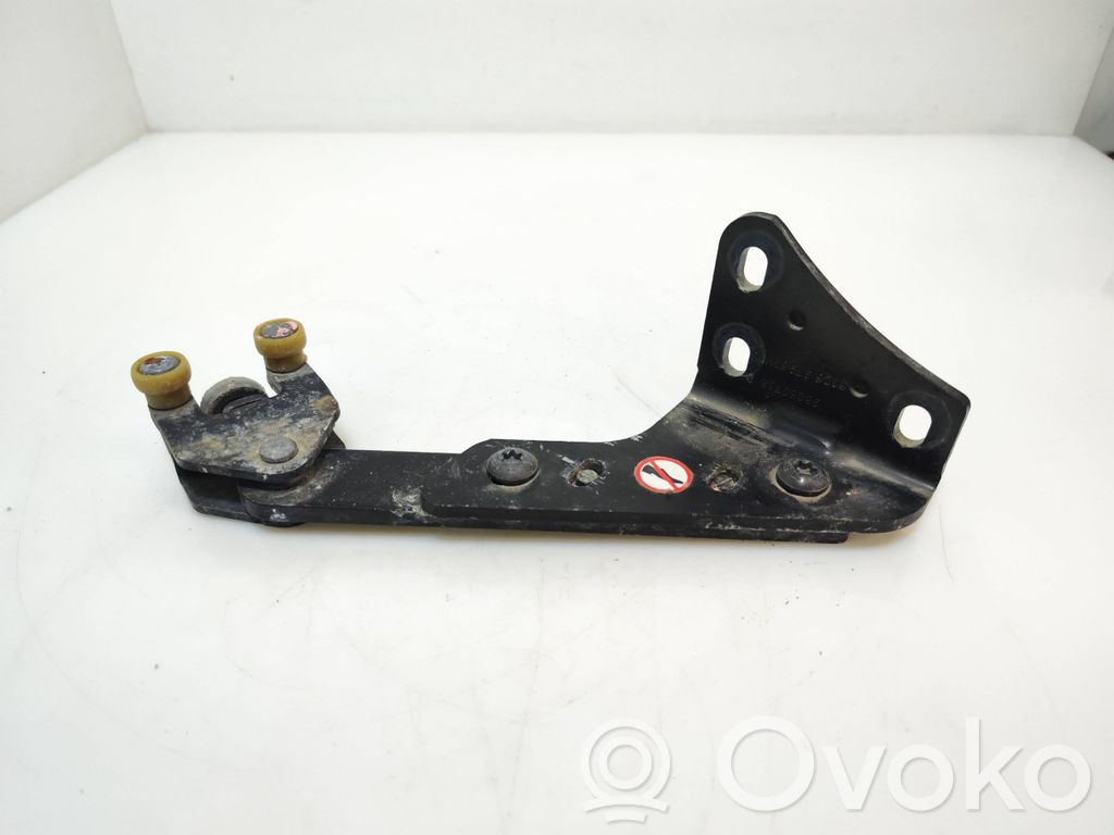 Toyota Proace Sliding door lower roller guide/hinge 