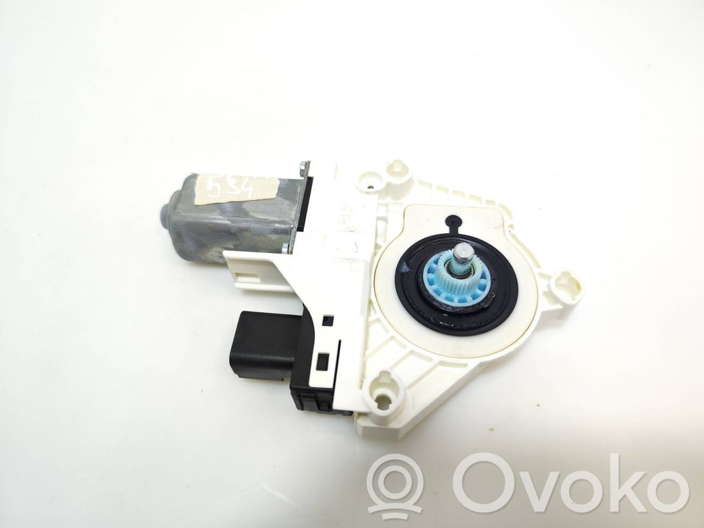 Silnik regulatora szyby drzwi przednich   G03482101