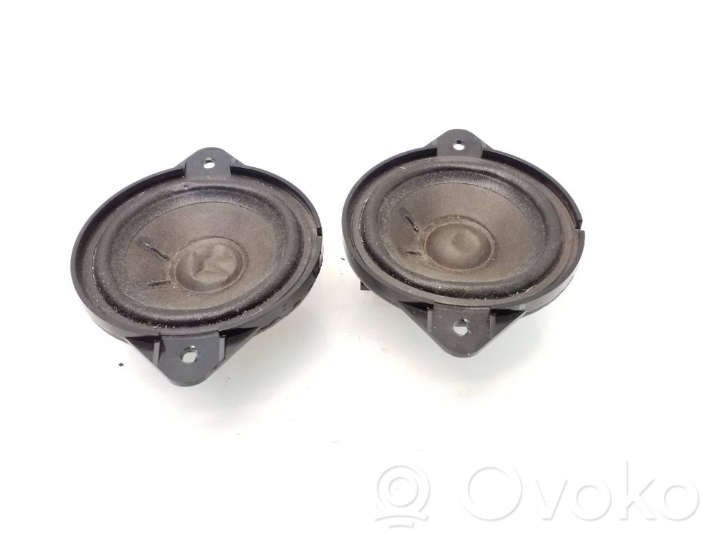 Audi A5 8T 8F Parcel shelf speaker 