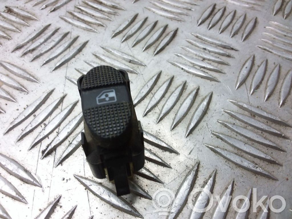 Seat Alhambra (Mk1) Electric window control switch 
