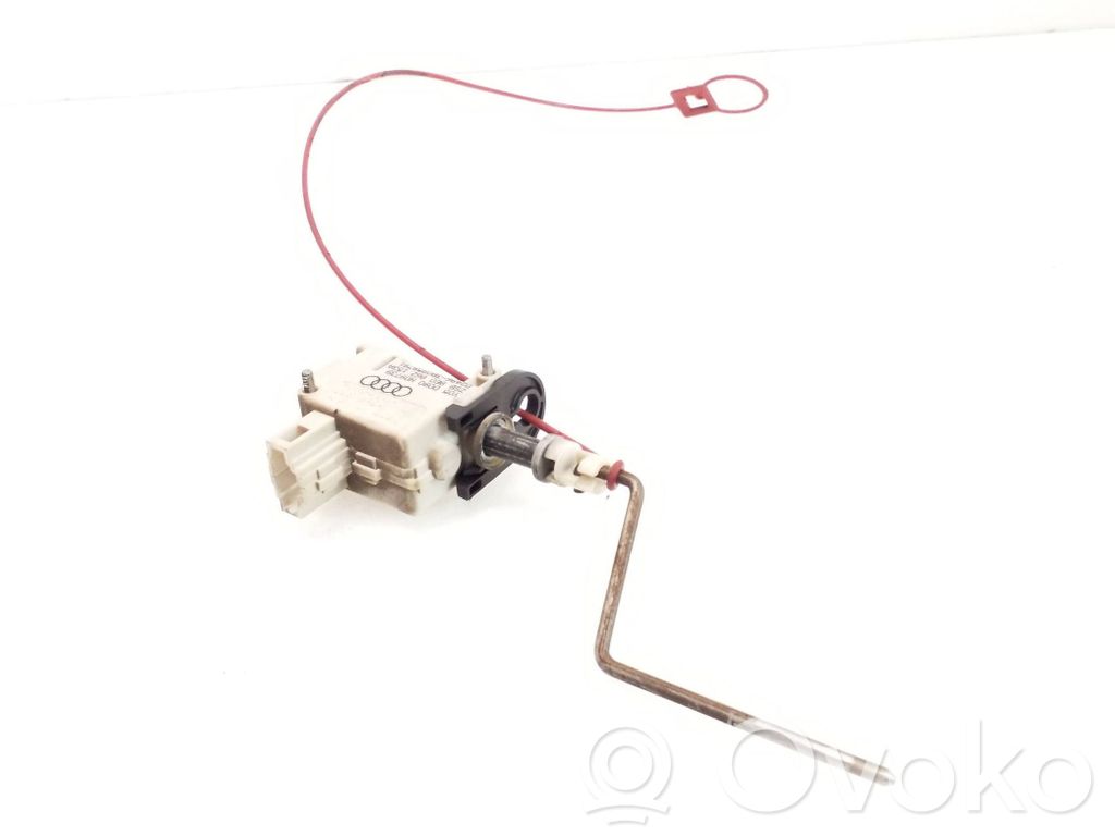 Audi A4 S4 B7 8E 8H Fuel tank cap lock motor 