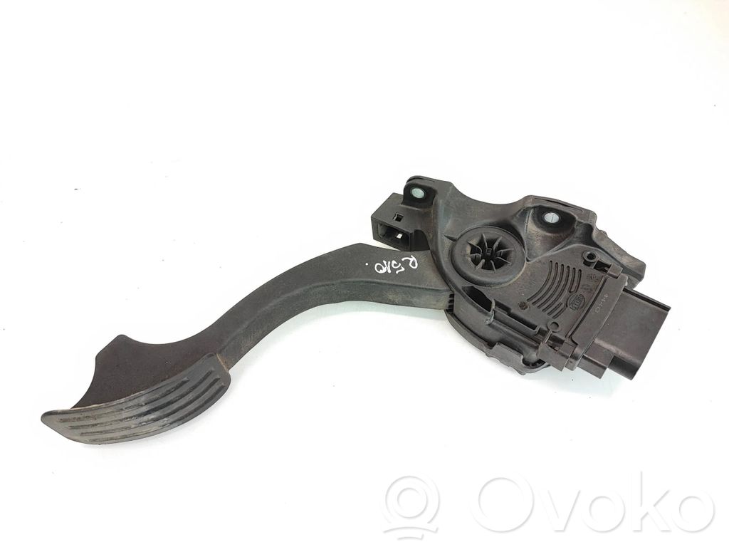 Ford Mondeo MK IV Akceleratoriaus pedalas 