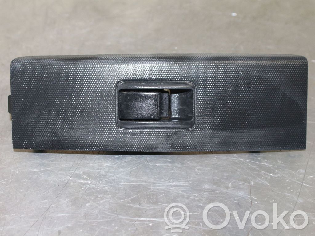 Toyota Corolla Verso AR10 Electric window control switch 