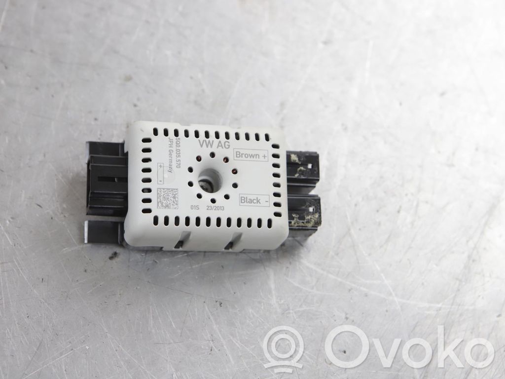 Volkswagen Golf VII Antenos stiprintuvas 