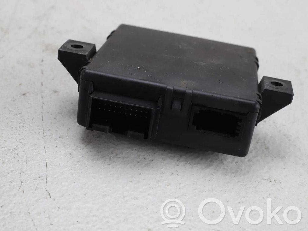Audi A4 S4 B8 8K Gateway control module 