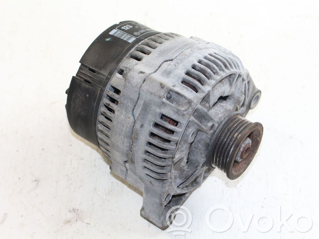 Audi A4 S4 B5 8D Generatorius 