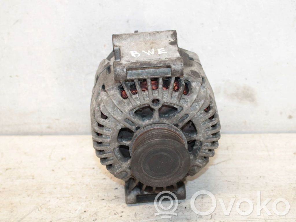 Audi A4 S4 B7 8E 8H Ģenerators 