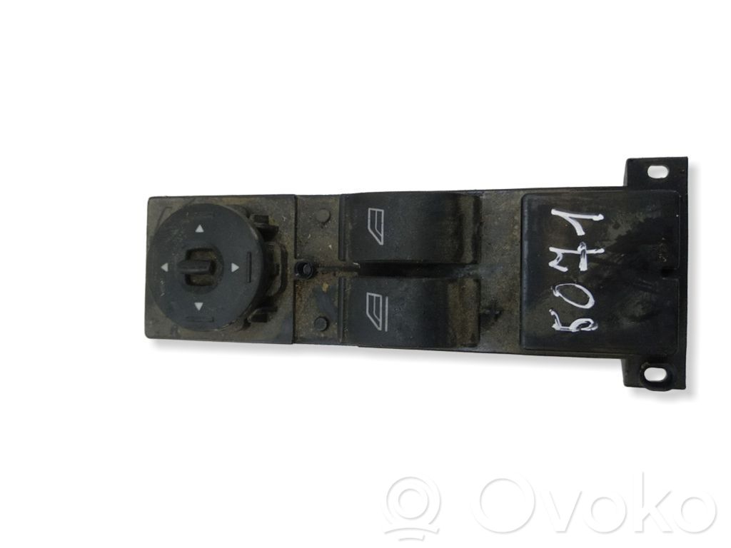 Ford Focus Electric window control switch 