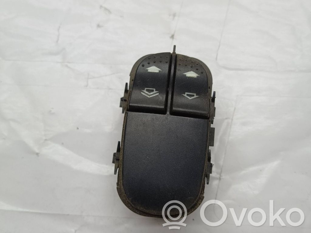 Ford Focus Electric window control switch 