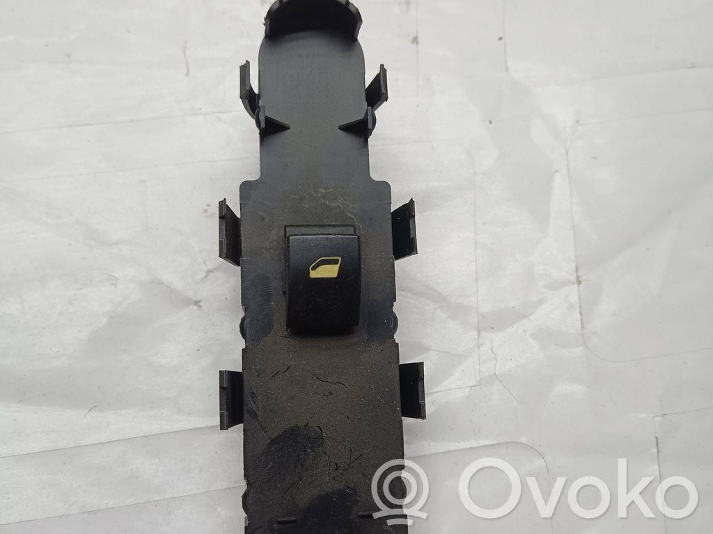 Citroen C8 Electric window control switch 