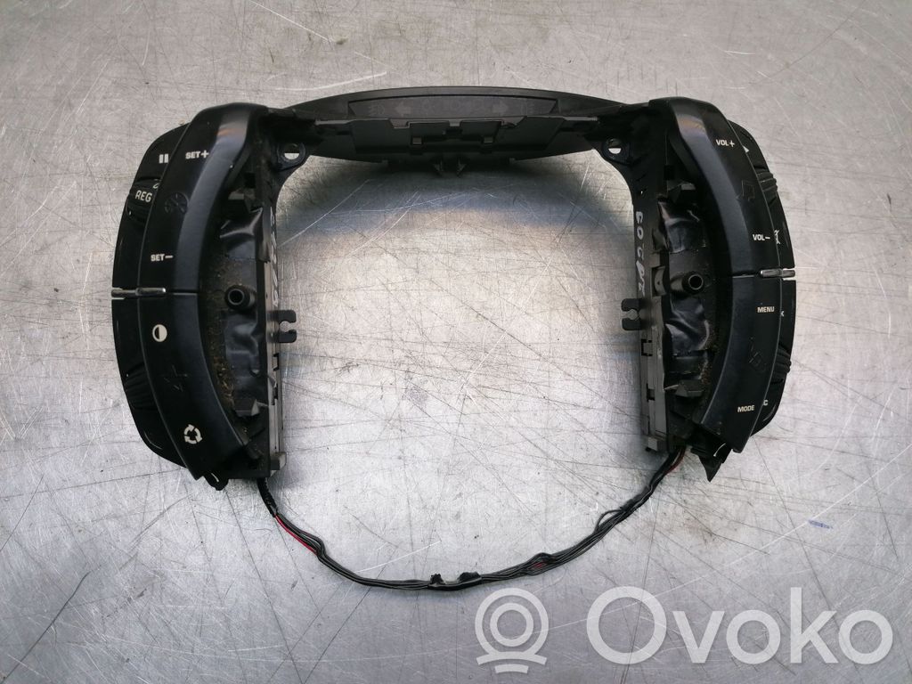 Citroen C4 I Steering wheel buttons/switches 