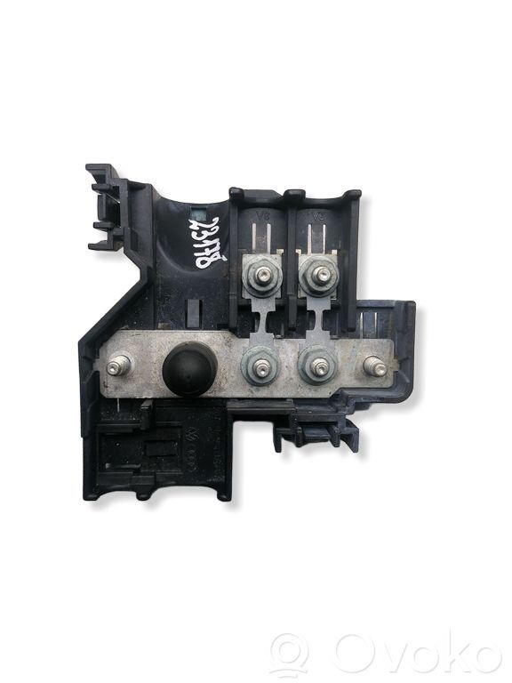 Audi A6 S6 C6 4F Sicherungskasten 