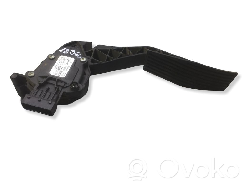 Opel Insignia A Accelerator throttle pedal 