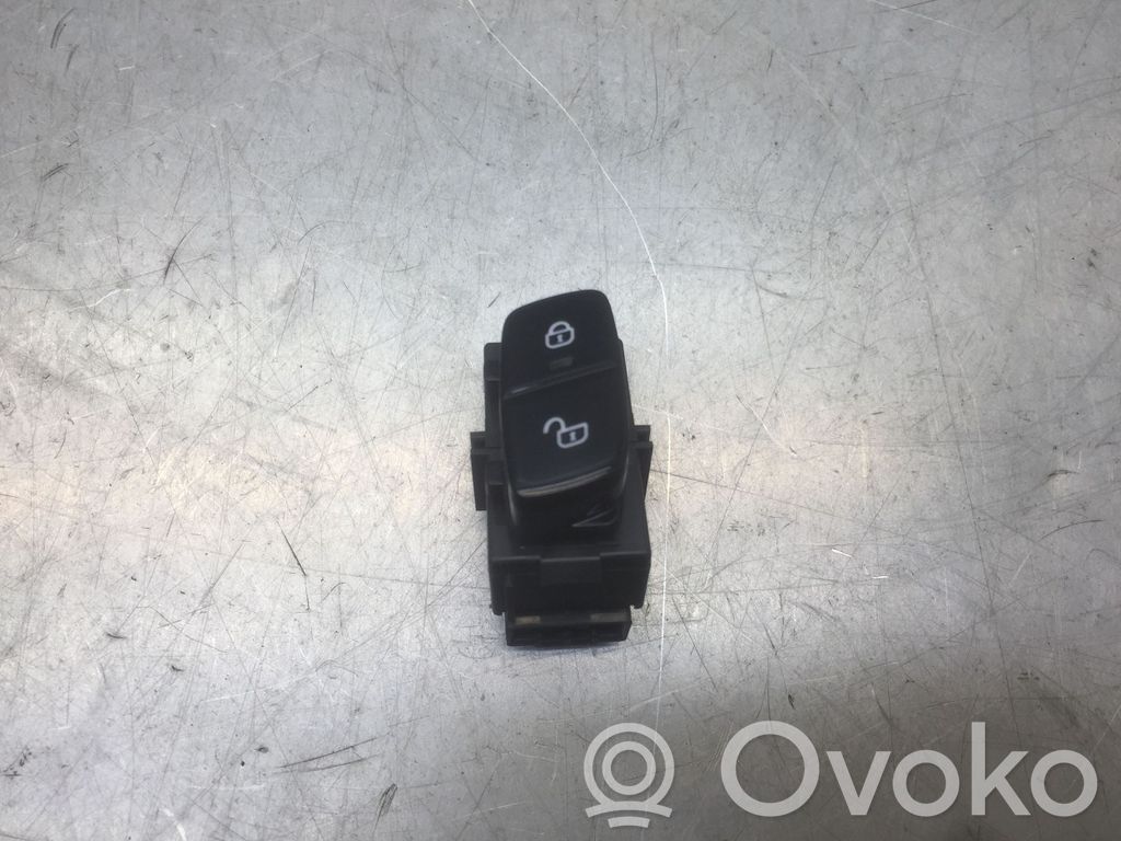 Volvo XC90 Central locking switch button 