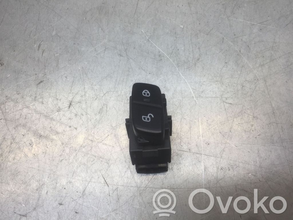 Volvo XC90 Central locking switch button 