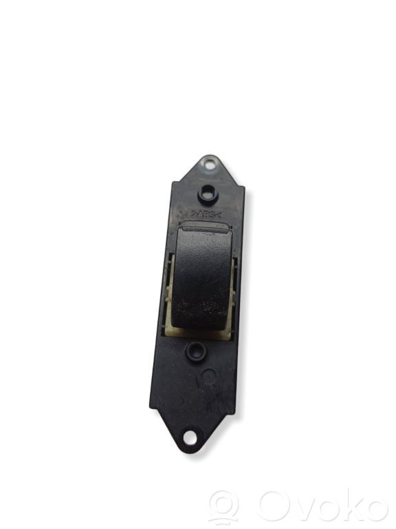 Mitsubishi Colt Electric window control switch 