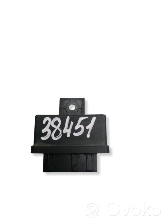 Peugeot 207 Fuel pump relay 