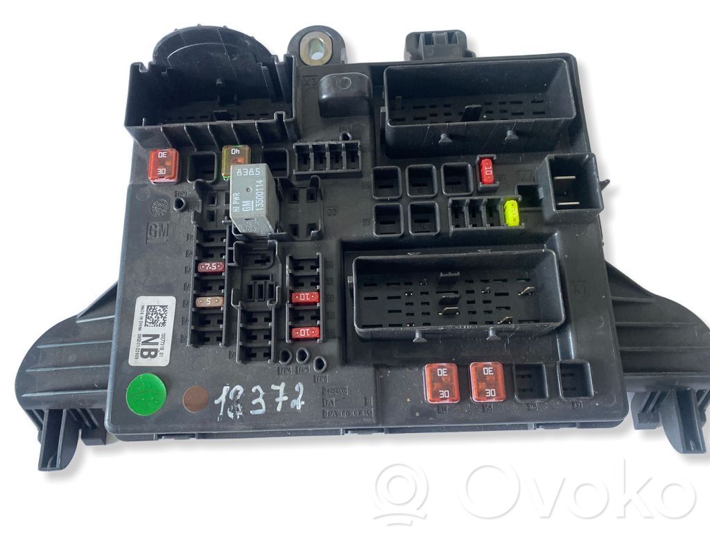 Opel Insignia A Fuse module 