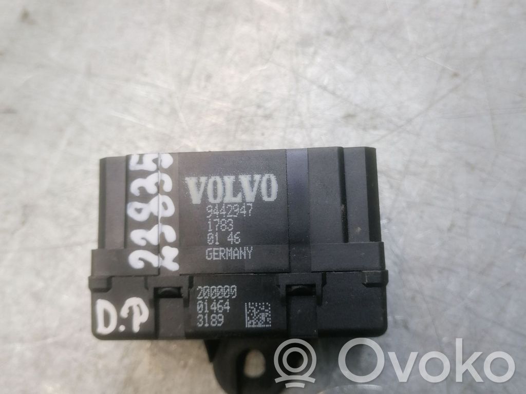 Volvo S60 Seat heating relay 