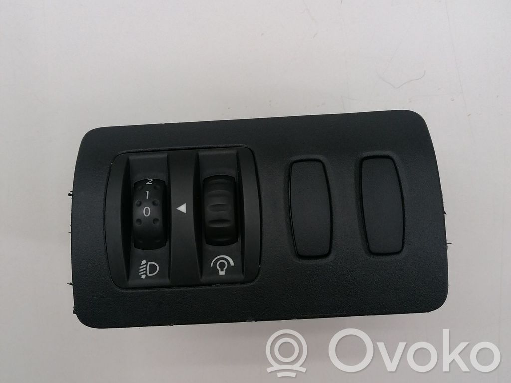 Renault Clio III Headlight level height control switch 