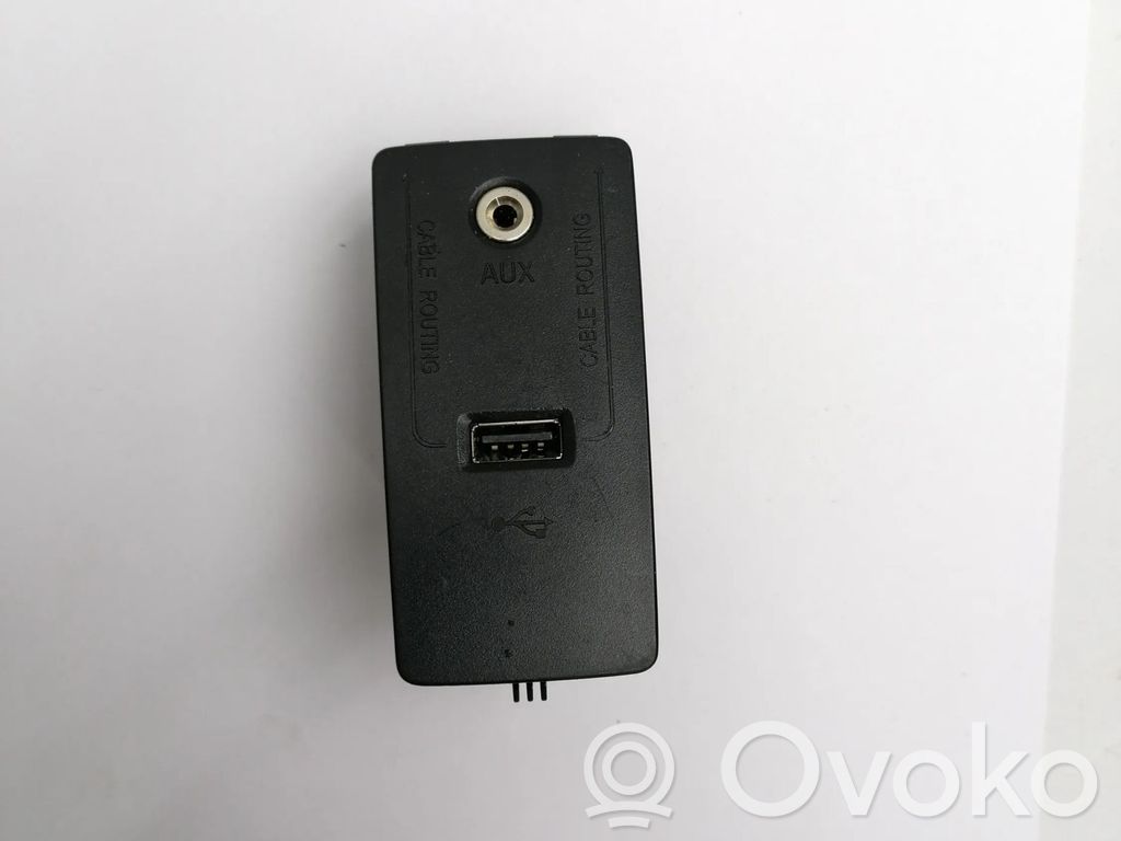 Volvo S90, V90 USB-Anschluss 