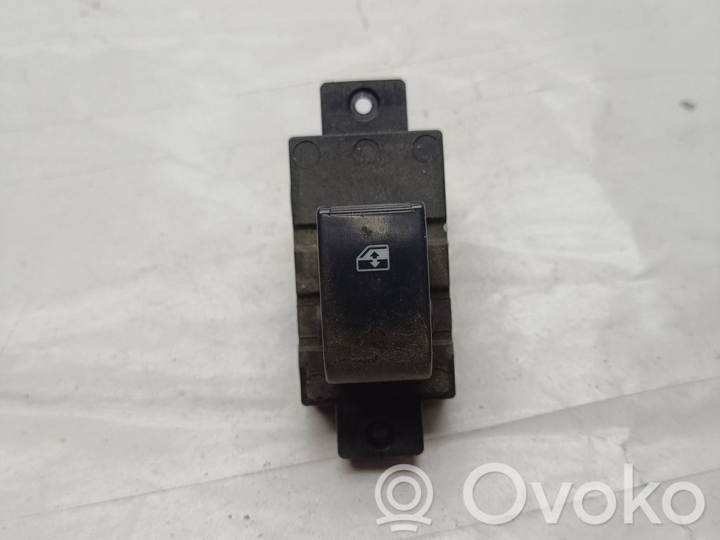 Opel Antara Electric window control switch 