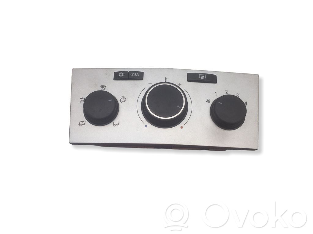 Opel Astra H Climate control unit 
