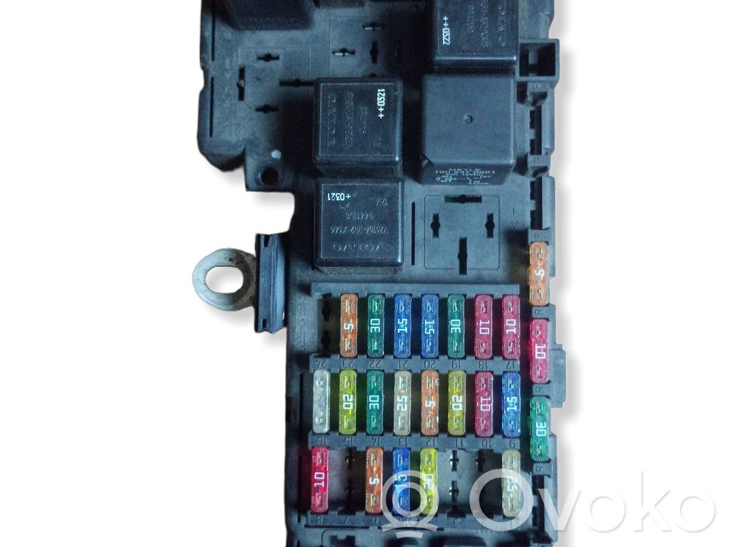 Volvo V70 Fuse module 