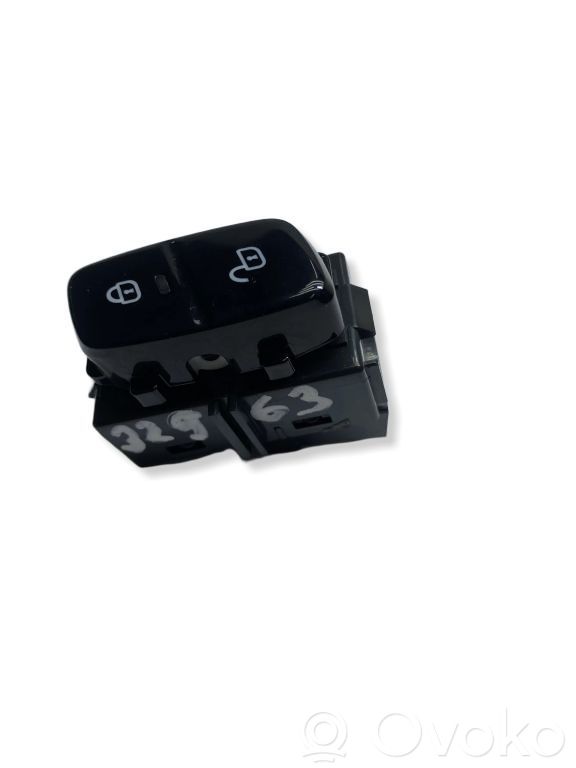 Volvo XC90 Central locking switch button 