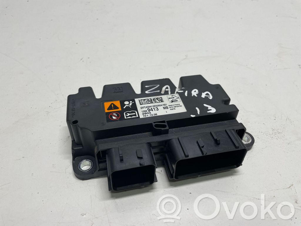Opel Zafira C Airbag control unit/module 